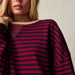 Classic Striped Oversized Crewneck XS